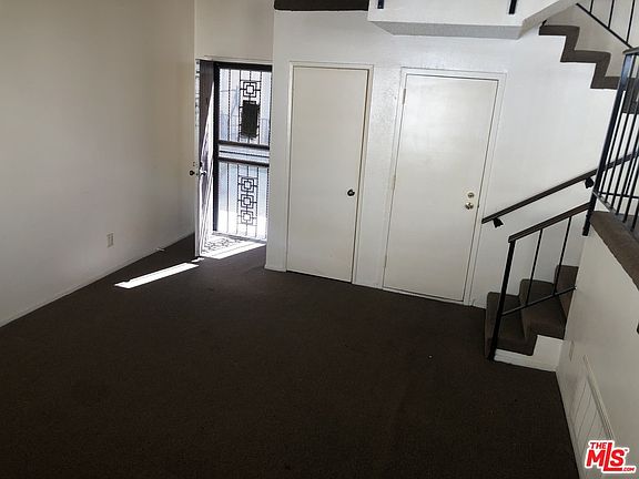 5th image of 14840 Parthenia St APT 21