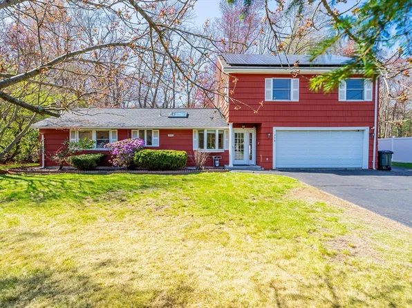 374 Woburn St, Lexington, MA 02420