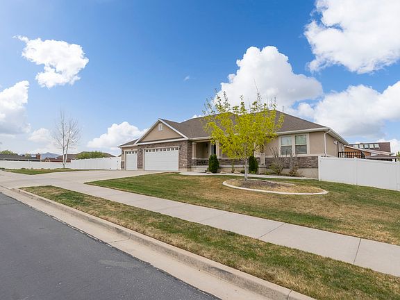 5th image of 678 W Cory Rd