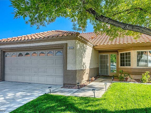 4th image of 5452 Desert Valley Dr