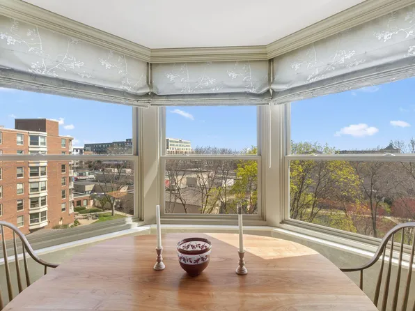1425 W 28th St APT 508, Minneapolis, MN 55408