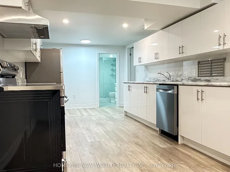 27 Bowhill Cres #BASEMENT — Photo 5