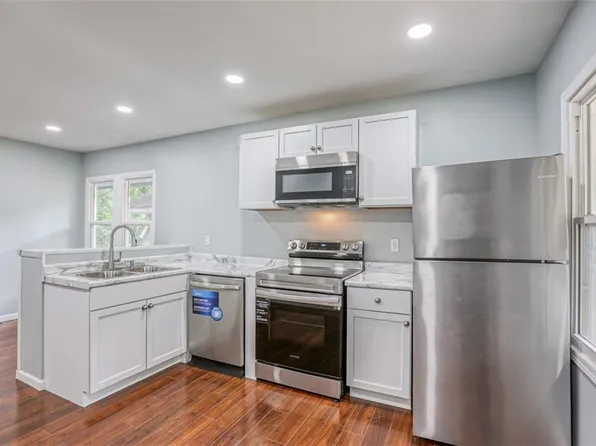 5343 Olive St, Kansas City, MO 64130