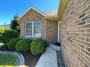 2506 Windward Blvd, Champaign, IL 61821