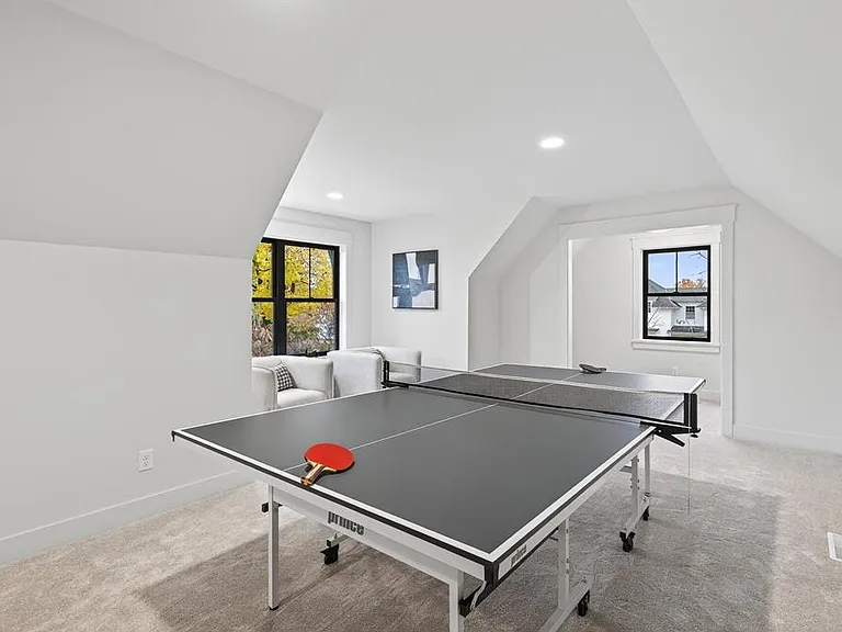 641X Park St E — Photo 37