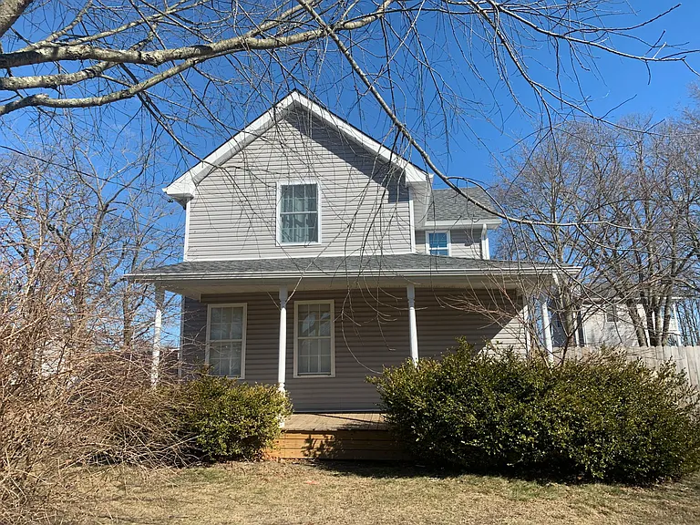 43-45 Case Ave — Photo 4