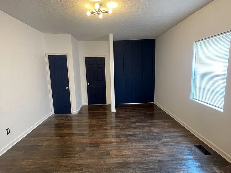 1131 Churchman Ave — Photo 5