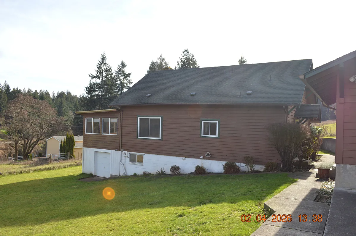Building Photo - 22308 Highway 30