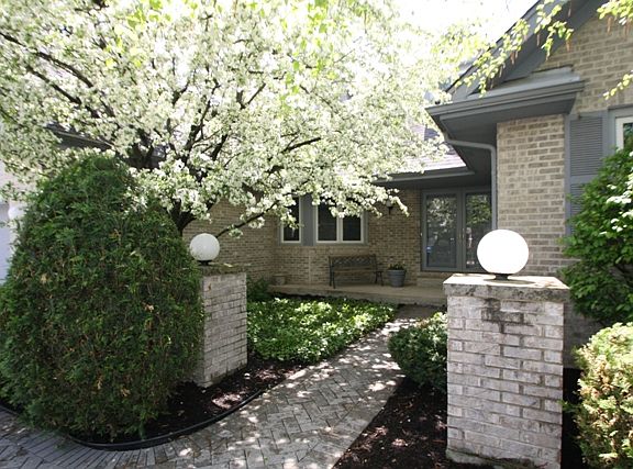 2nd image of 1501 Sandburg Dr