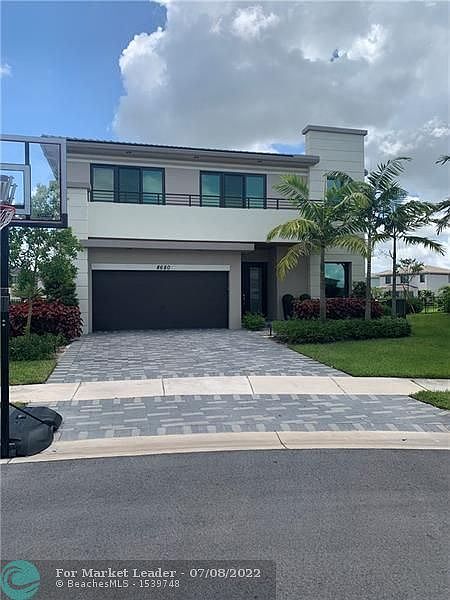 1st image of 8680 Prospect Ln