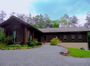 736 White Oak Rd, Monterey, TN 38574