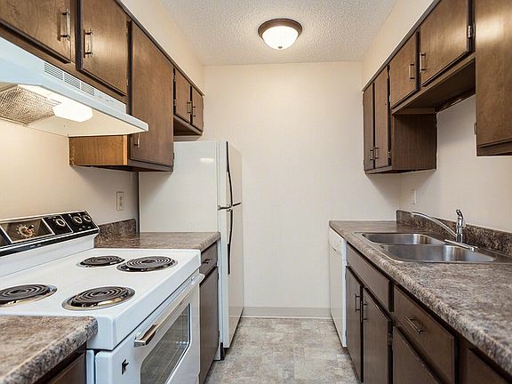 5th image of 1915 Garfield St APT 6