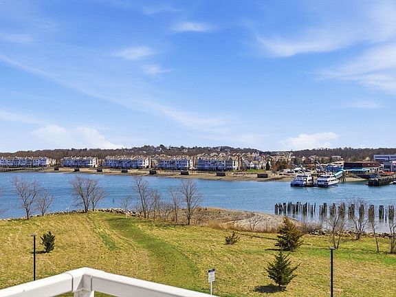 2nd image of 130 Broad Reach #406