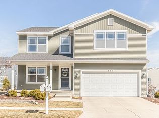 664 Phoebe Ln, East Lansing, MI 48823