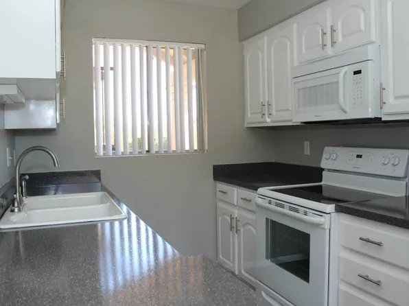 20421 N 3rd Dr Unit 8, Phoenix, AZ 85027