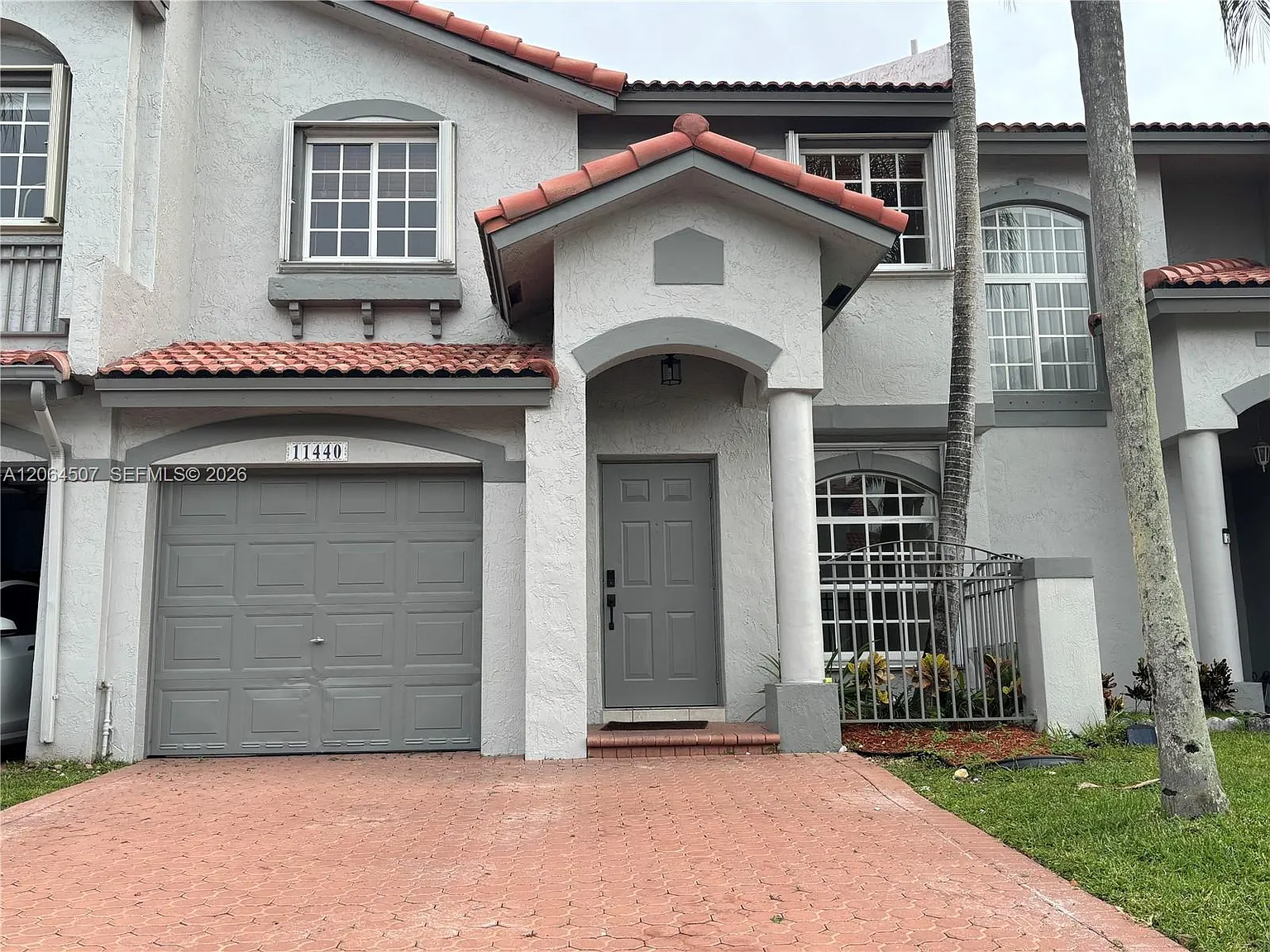 Doral Landings Townhomes — Photo 1