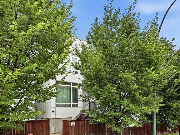 2nd image of 3804 W Parkhill Pl SW #2