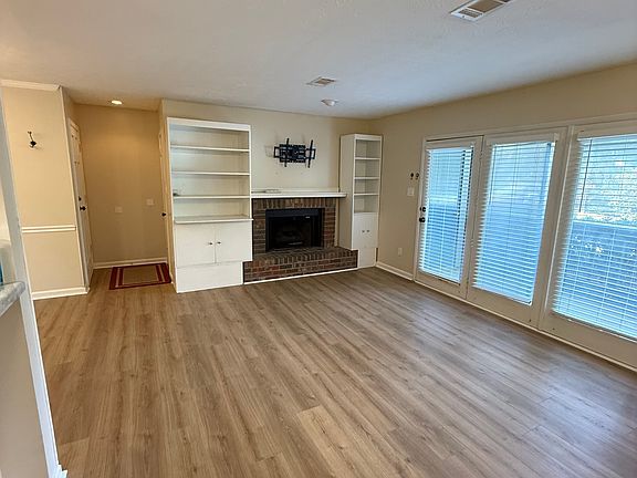 5th image of 1005 McClelen Way