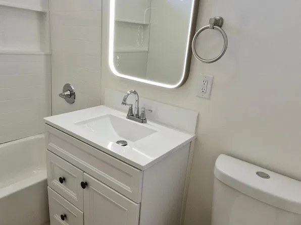 1825 Chestnut Ave #4, Long Beach, CA 90806