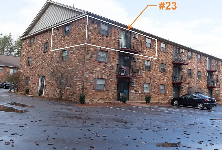 Timber Lake Apartments — Photo 35