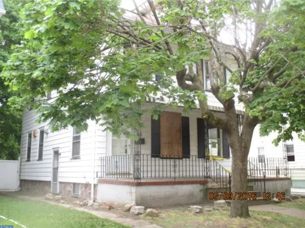 56 W Harmony St, Penns Grove, NJ 08069