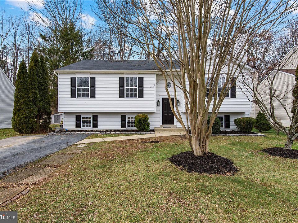 1st image of 132 Theresa Dr