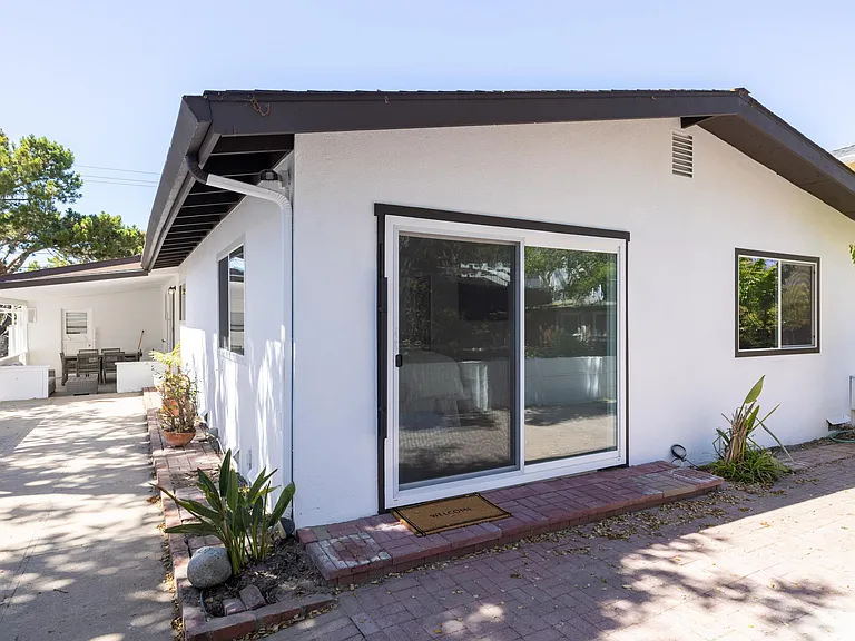 1571 David Ave — Photo 34