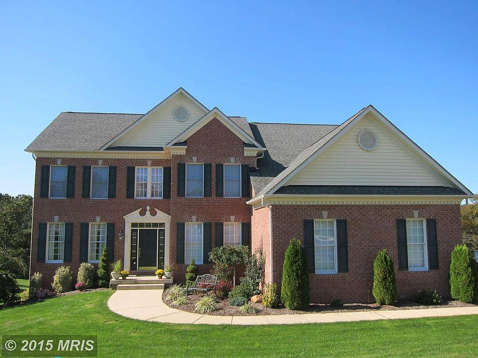1st image of 2118 Waverly Dr