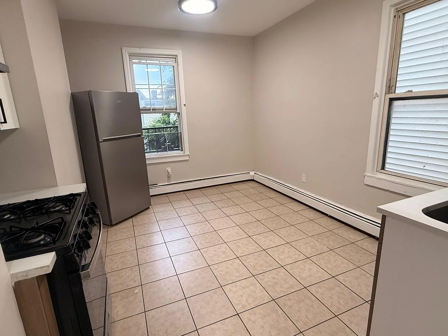 135 Wilkinson Ave — Photo 2