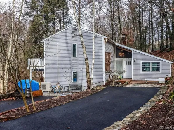 37 Inglenook Road, New Fairfield, CT 06812