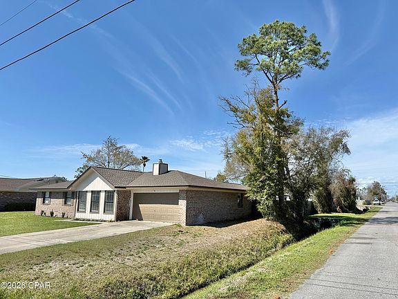 3rd image of 6123 Stephanie Dr
