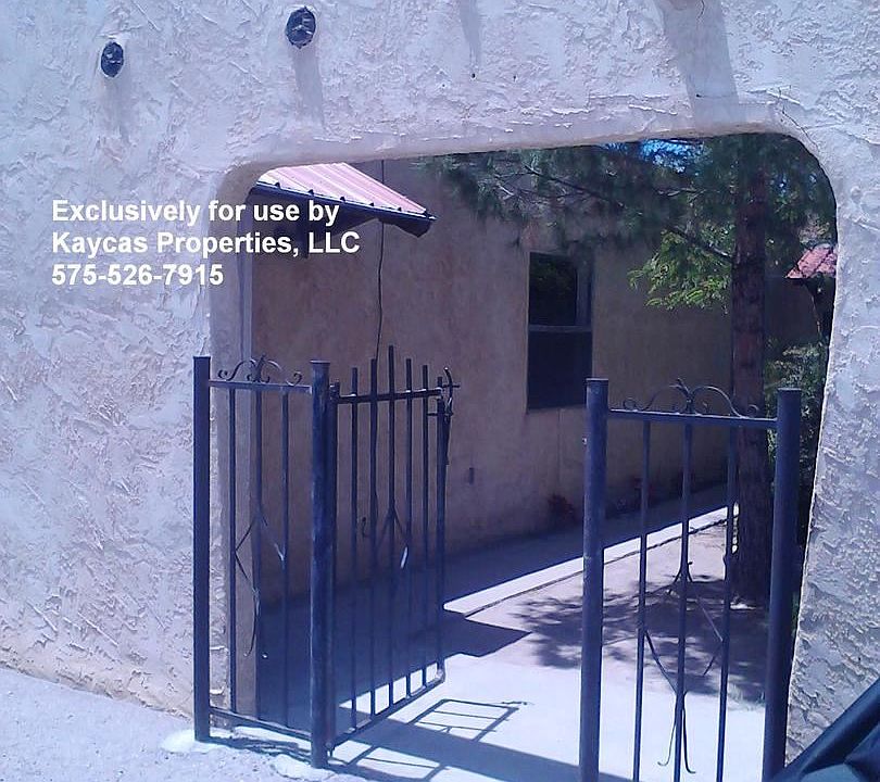 2nd image of 320 S San Pedro St APT C