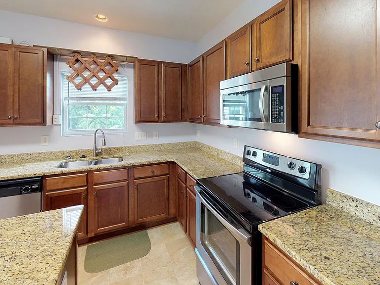 2771 Timber Cove Ln — Photo 2