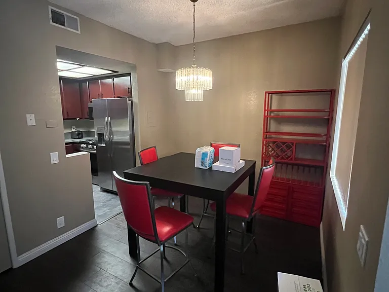 222 S Catalina Ave #9 — Photo 2