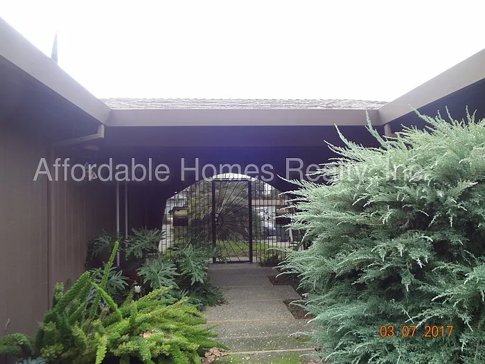 7045 Indigo Ct photo 1