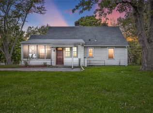 15 Shivertown Rd, New Paltz, NY 12561