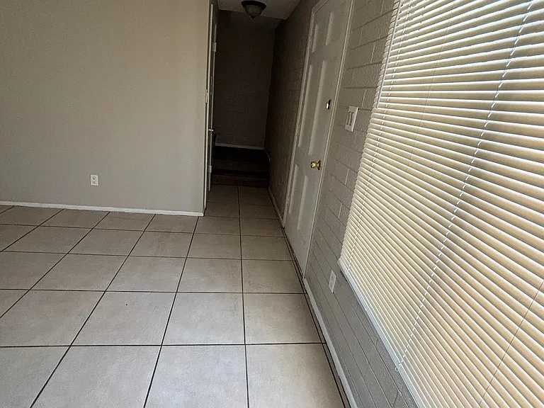 7130 W Highland Ave — Photo 2