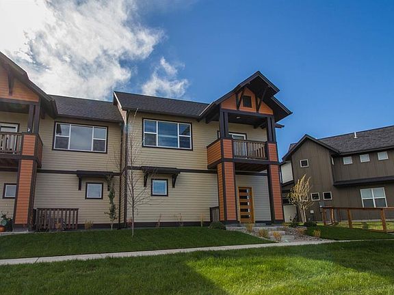2nd image of 5447 Vermeer Ln