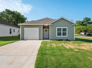 1001 Dubois St, Denison, TX 75020