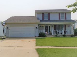 2908 Essington St, Bloomington, IL 61705