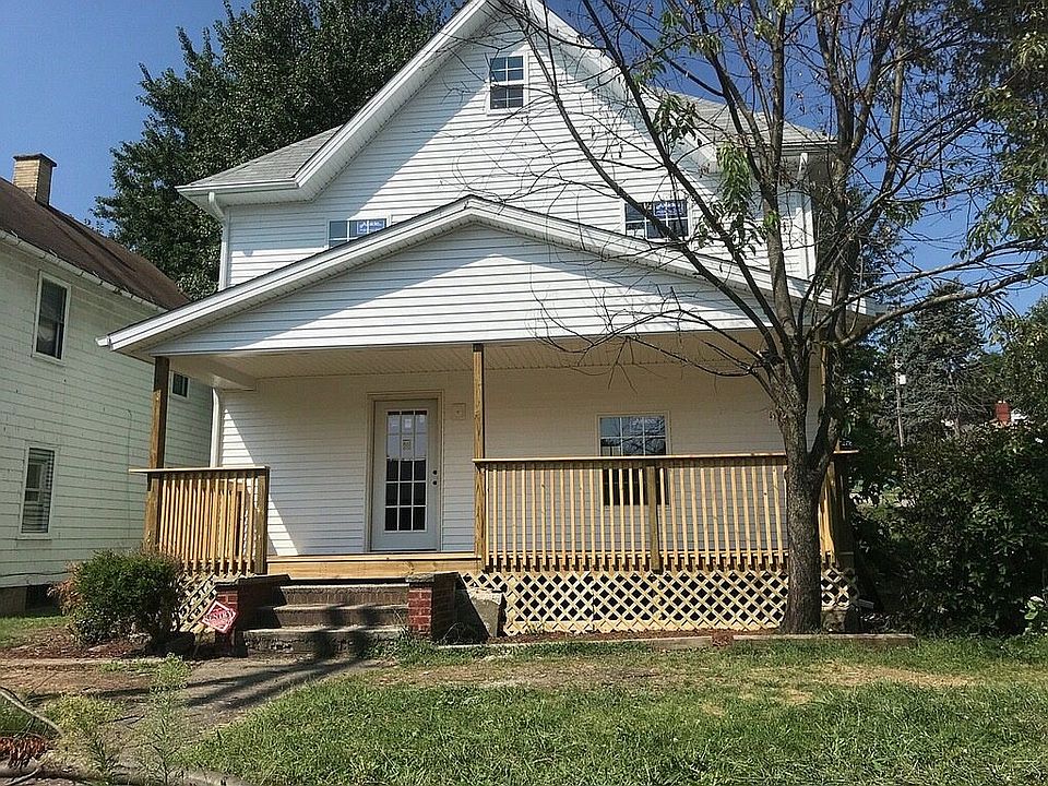 2nd image of 1221 Cherry Ave NE