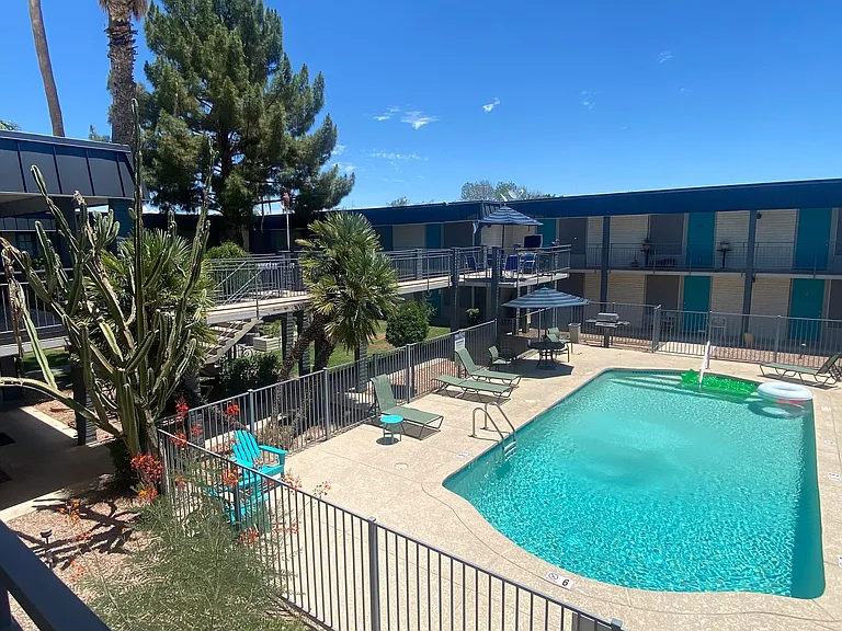 Scottsdale 5th Ave. Apartments — Photo 9