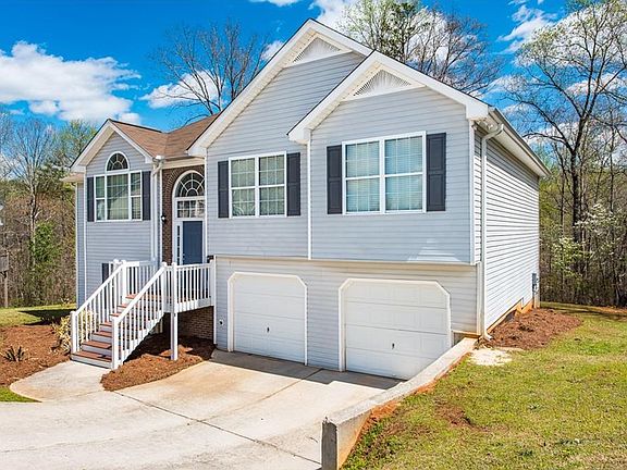 2nd image of 4880 Camelot Dr