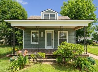 1523 1st St SW, Cedar Rapids, IA 52404