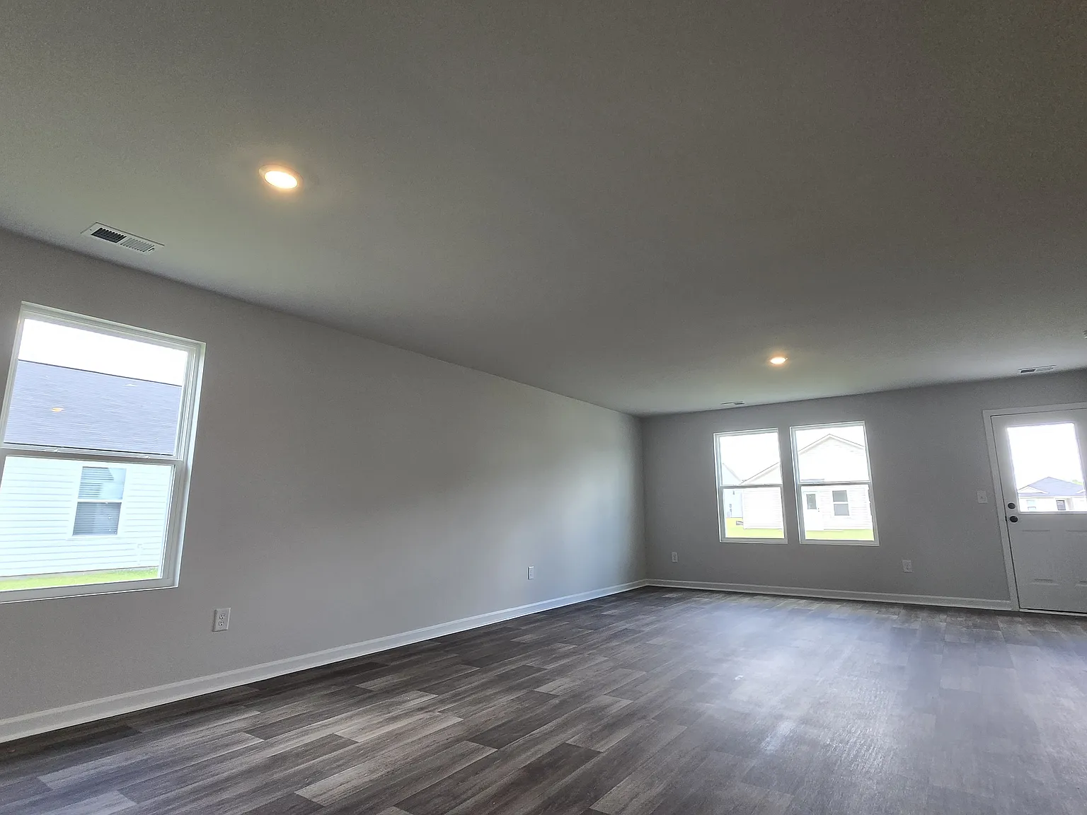 4 bed, 1666 sqft, $1,900 — Photo 4