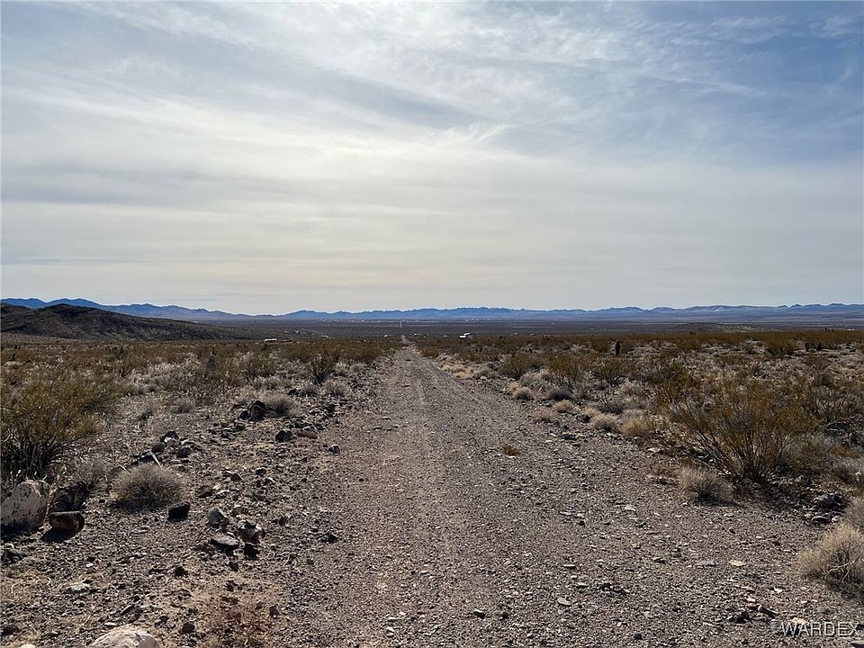 2nd image of 319-16-070 Canyon Dr