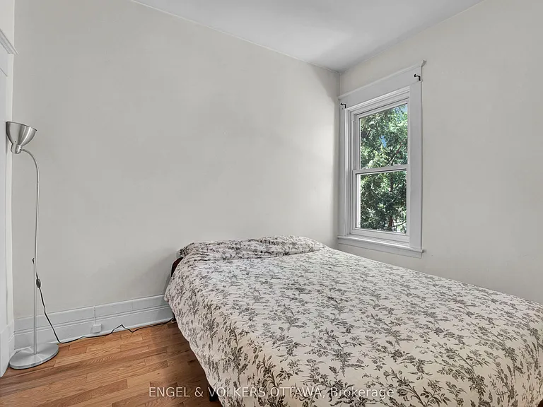172 Ivy Cres #2 — Photo 12