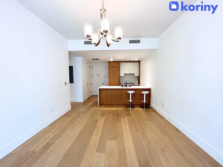 22-18 Jackson Ave #306 — Photo 7