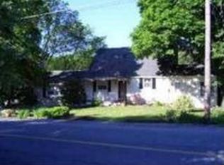 14 Schmehl Rd, Fleetwood, PA 19522