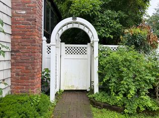 3 Westwood Ln, Kings Park, NY 11754